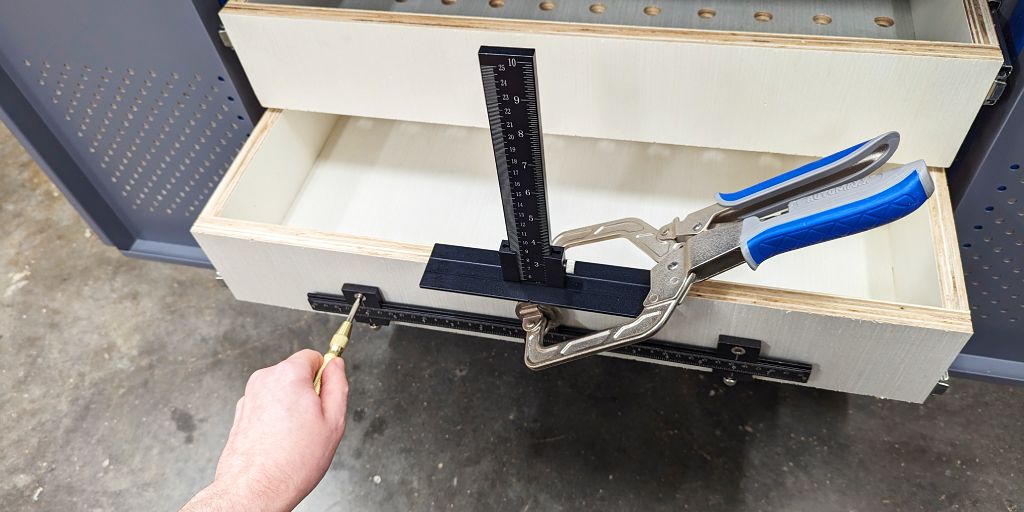 router table drawer handle jig setup